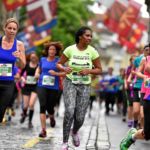 BERN, 12JUN16 - Neu beim 10 km Lauf: Die letzten Kilometer und der Schlussspurt erfolgen in der Berner Altstadt bzw. vor dem Bundeshaus. Impression vom 30. Schweizer Frauenlauf in Bern am 12. Juni 2016.
Impression of the 30th Swiss Women's Run in Bern, Switzerland, June 12, 2016. With more than 16,000 participants, the Swiss Women's Run is the largest women's sports event in Switzerland.
swiss-image.ch/Photo Michael Buholzer
