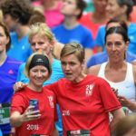 BERN, 12JUN16 - Ein letztes Selfie vor dem Start zum 10 km Lauf  mit neuer Streckenfuehrung. Die Laeuferinnen starten in mehreren Bloecken auf der Monbijoustrasse - ein sehenswertes Schauspiel. Impression vom 30. Schweizer Frauenlauf in Bern am 12. Juni 2016.
Impression of the 30th Swiss Women's Run in Bern, Switzerland, June 12, 2016. With more than 16,000 participants, the Swiss Women's Run is the largest women's sports event in Switzerland.
swiss-image.ch/Photo Michael Buholzer