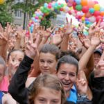 BERN, 12JUN16 - Diese Laeuferinnen freuen sich auf den Startschuss zum 5 km Lauf anlaesslich des 30. Schweizer Frauenlauf in Bern am 12. Juni 2016.Impression of the 30th Swiss Women's Run in Bern, Switzerland, June 12, 2016. With more than 16,000 participants, the Swiss Women's Run is the largest women's sports event in Switzerland.swiss-image.ch/Photo Andy Mettler
