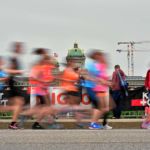 BERN, 12JUN16 - Imposante Kulisse: Die Laeuferinnen rennen hoch ueber der Aare ueber die Monbijoubruecke, im Hintergrund das Bundeshaus. Impression vom 30. Schweizer Frauenlauf in Bern am 12. Juni 2016.Impression of the 30th Swiss Women's Run in Bern, Switzerland, June 12, 2016. With more than 16,000 participants, the Swiss Women's Run is the largest women's sports event in Switzerland.swiss-image.ch/Photo Michael Buholzer