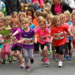 BERN, 12JUN16 - Lauffest fuer die Kleinsten: Die Maedchen der Kategorie 'Girls Sprint' nehmen die 500 Meter Strecke unter die Fuesse. Impression vom 30. Schweizer Frauenlauf durch die Berner Innenstadt am 12. Juni 2016.Impression of the 30th Swiss Women's Run in Bern, Switzerland, June 12, 2016. With more than 16,000 participants, the Swiss Women's Run is the largest women's sports event in Switzerland.swiss-image.ch/Photo Michael Buholzer