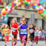 BERN, 12JUN16 - Voll im Schuss: Die Maedchen der Kategorie 'Girls Sprint' rennen die 500 Meter Strecke. Impression vom 30. Schweizer Frauenlauf durch die Berner Innenstadt am 12. Juni 2016.Impression of the 30th Swiss Women's Run in Bern, Switzerland, June 12, 2016. With more than 16,000 participants, the Swiss Women's Run is the largest women's sports event in Switzerland.swiss-image.ch/Photo Michael Buholzer